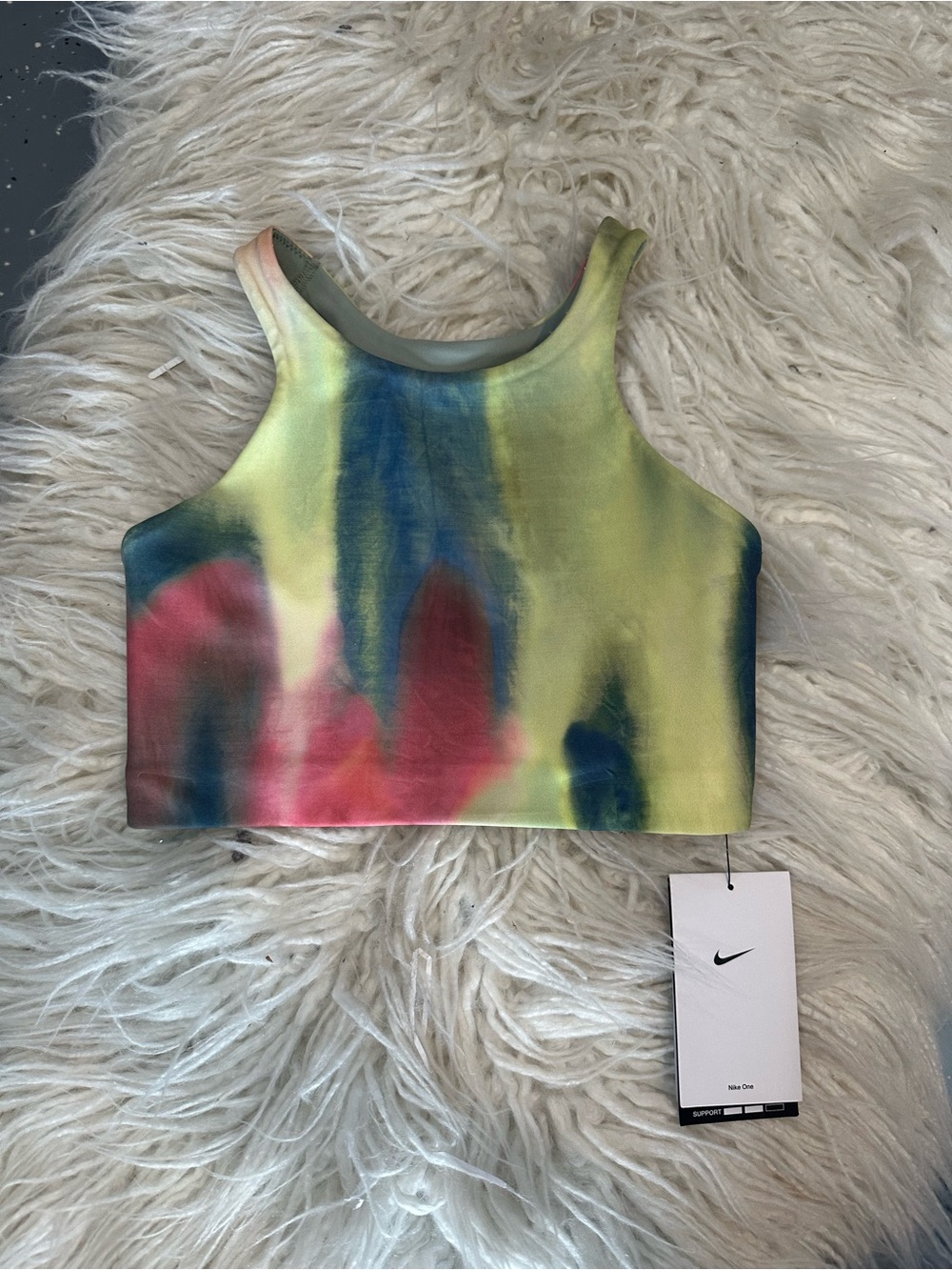 506. Nike xs nwt sports bra
